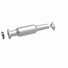 Load image into Gallery viewer, MagnaFlow Exhaust Products 5592030 California CARB Direct-Fit Catalytic Converter for Select Toyota Sienna