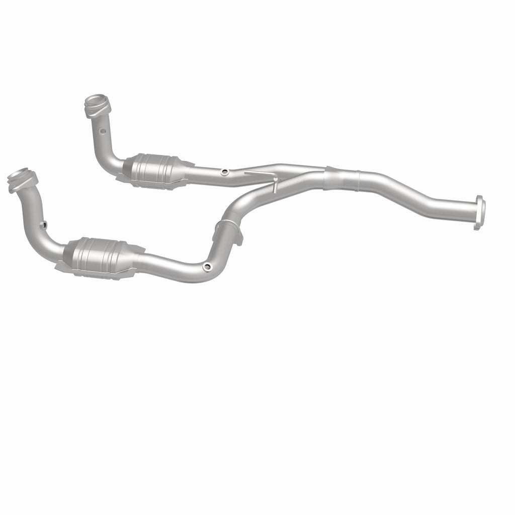 MagnaFlow Exhaust Products 49186 OEM Grade Direct-Fit Catalytic Converter for Select Jeep Liberty
