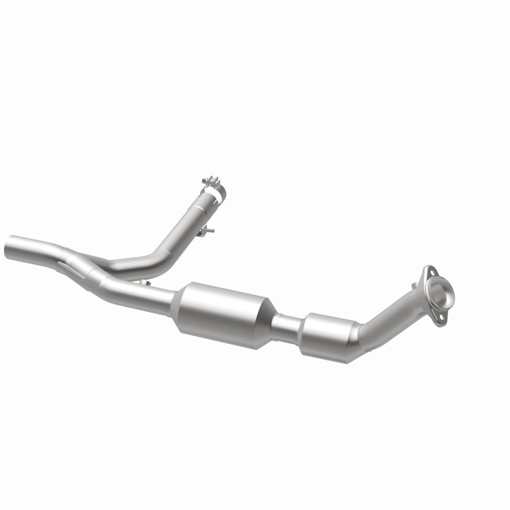 MagnaFlow Exhaust Products 280008 OEM Grade Direct-Fit Catalytic Converter for Select Ford F-150, Ford F-150 Heritage