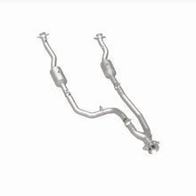 Load image into Gallery viewer, MagnaFlow Exhaust Products 280248 OEM Grade Direct-Fit Catalytic Converter for Select Ford Transit-150, Ford Transit-250, Ford Transit-350, Ford Transit-350 HD