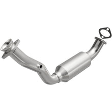 Load image into Gallery viewer, MagnaFlow Exhaust Products 4451315 California CARB Direct-Fit Catalytic Converter for Select Ford Explorer, Mercury Mountaineer