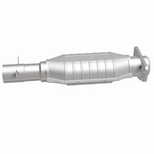 Load image into Gallery viewer, MagnaFlow Exhaust Products 93486 Standard Grade Direct-Fit Catalytic Converter for Select Chevrolet S10, Chevrolet S10 Blazer, GMC Jimmy, GMC S15, GMC S15 Jimmy, GMC Sonoma, GMC Syclone, GMC Typhoon, Oldsmobile Bravada