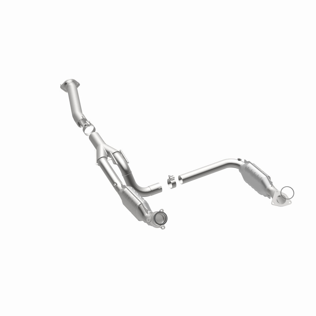 MagnaFlow Exhaust Products 51092 OEM Grade Direct-Fit Catalytic Converter for Select Chevrolet Express 1500, Chevrolet Express 2500, GMC Savana 1500, GMC Savana