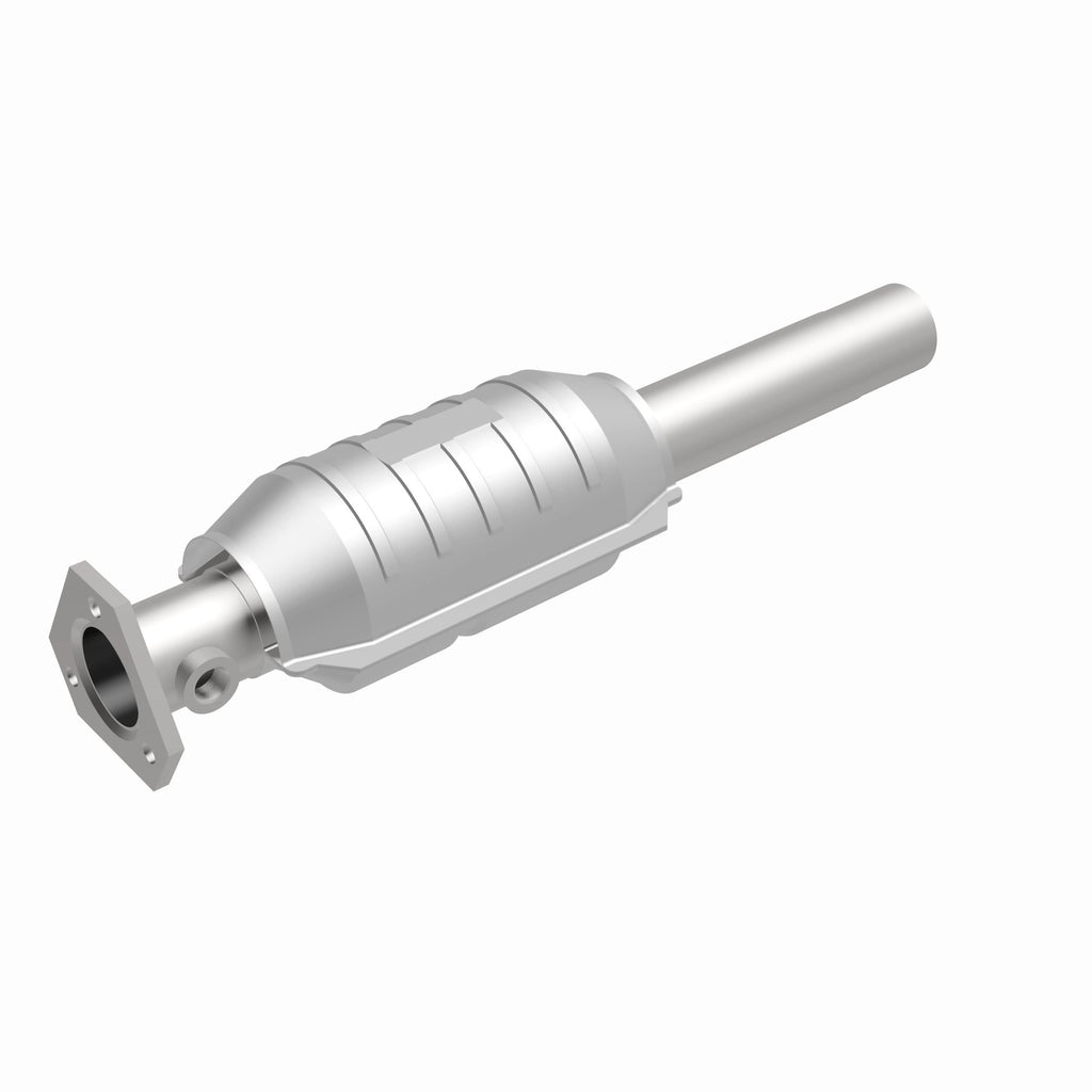 MagnaFlow Exhaust Products 22917 Standard Grade Direct-Fit Catalytic Converter for Select Volkswagen Golf, Volkswagen Jetta