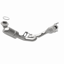 Load image into Gallery viewer, MagnaFlow Exhaust Products 25208 HM Grade Direct-Fit Catalytic Converter for Select Ford Taurus, Mercury Sable