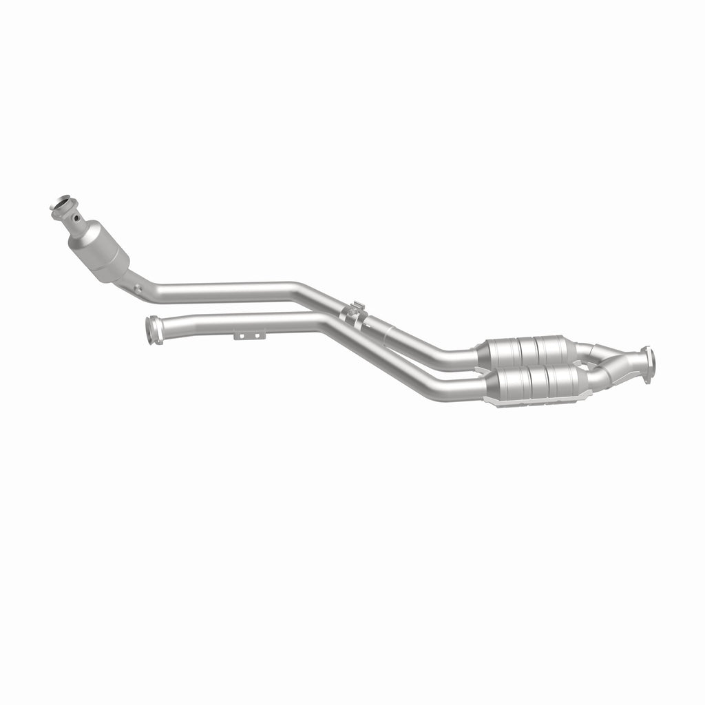MagnaFlow Exhaust Products 444059 California CARB Direct-Fit Catalytic Converter for Select Mercedes-Benz CLK320