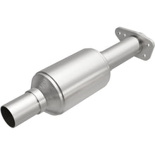 Load image into Gallery viewer, MagnaFlow Exhaust Products 3391419 California CARB Direct-Fit Catalytic Converter for Select Chevrolet LLV, Chevrolet S10, Chevrolet S10 Blazer, GMC S15, GMC S15 Jimmy, GMC Sonoma