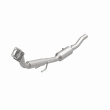 Load image into Gallery viewer, MagnaFlow Exhaust Products 5461464 California CARB Direct-Fit Catalytic Converter for Select Volkswagen Jetta