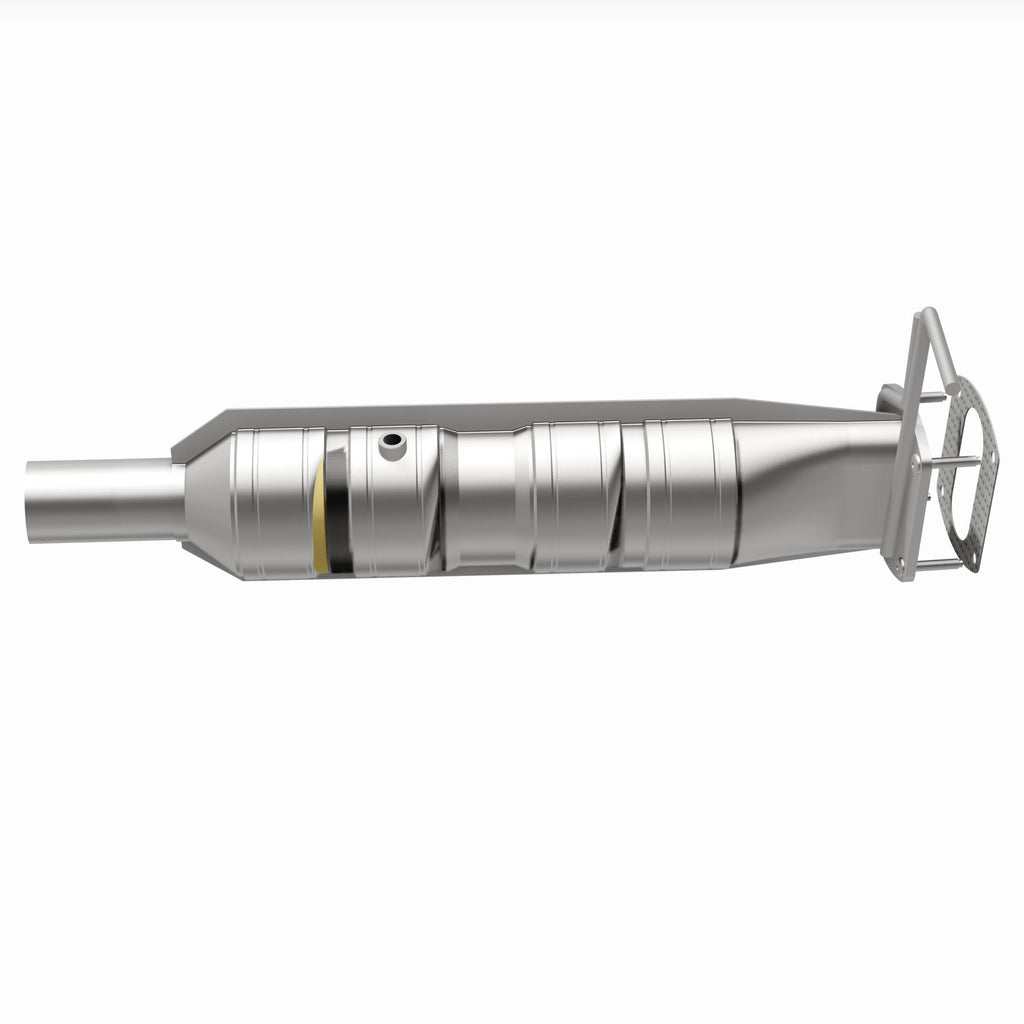 MagnaFlow Exhaust Products 280436 OEM Grade Direct-Fit Catalytic Converter for Select Ford F-53 Motorhome Chassis, Ford F-59 Commercial Stripped Chassis
