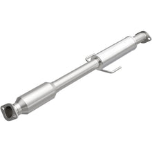 Load image into Gallery viewer, MagnaFlow Exhaust Products 5561133 California CARB Direct-Fit Catalytic Converter for Select Hyundai Sonata, Kia Optima
