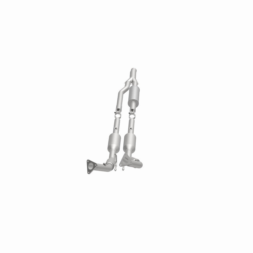 MagnaFlow Exhaust Products 24587 HM Grade Direct-Fit Catalytic Converter for Select Audi A3 Quattro, Volkswagen R32