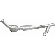 Load image into Gallery viewer, MagnaFlow Exhaust Products 447130 California CARB Direct-Fit Catalytic Converter for Select Ford Expedition, Ford F-150, Ford F-250, Lincoln Navigator
