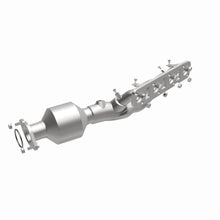 Load image into Gallery viewer, MagnaFlow Exhaust Products 290034 OEM Grade Manifold Catalytic Converter for Select INFINITI QX80, Nissan Armada, Nissan NV2500, Nissan NV3500, Nissan TITAN, Nissan TITAN XD