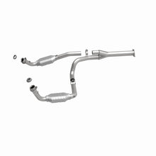 Load image into Gallery viewer, MagnaFlow Exhaust Products 51510 OEM Grade Direct-Fit Catalytic Converter for Select Chevrolet Express 1500, GMC Savana