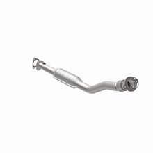 Load image into Gallery viewer, MagnaFlow Exhaust Products 51996 OEM Grade Direct-Fit Catalytic Converter for Select Chevrolet Malibu, Oldsmobile Achieva, Oldsmobile Alero, Oldsmobile Cutlass, Pontiac Grand Am