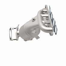 Load image into Gallery viewer, MagnaFlow Exhaust Products 290031 OEM Grade Manifold Catalytic Converter for Select Nissan Kicks, Nissan Versa