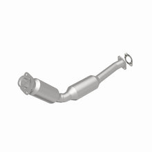 Load image into Gallery viewer, MagnaFlow Exhaust Products 5411010 California CARB Direct-Fit Catalytic Converter for Select Ford Crown Victoria, Lincoln Town Car, Mercury Grand Marquis