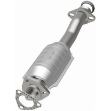 Load image into Gallery viewer, MagnaFlow Exhaust Products 22634 Standard Grade Direct-Fit Catalytic Converter for Select Honda Civic