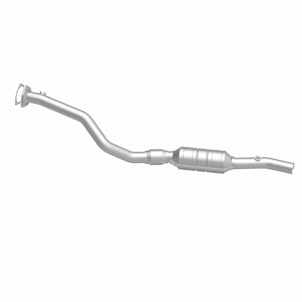 MagnaFlow Exhaust Products 22962 HM Grade Direct-Fit Catalytic Converter for Select Audi A4, Audi A4 Quattro, Volkswagen Passat