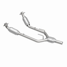 Load image into Gallery viewer, MagnaFlow Exhaust Products 444080 California CARB Direct-Fit Catalytic Converter for Select Ford Thunderbird, Mercury Cougar