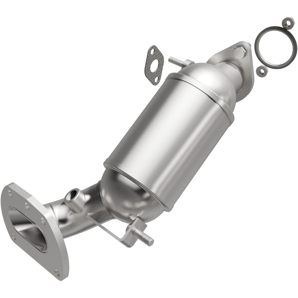 MagnaFlow Exhaust Products 22-010 OEM Grade Manifold Catalytic Converter for Select Lexus RX450h, Lexus RX450hL, Toyota Highlander