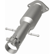 Load image into Gallery viewer, MagnaFlow Exhaust Products 5421913 California CARB Direct-Fit Catalytic Converter for Select Chevrolet Malibu, Pontiac G6, Saturn Aura