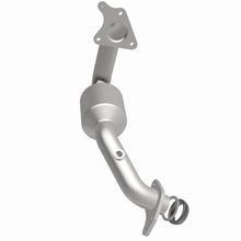 Load image into Gallery viewer, MagnaFlow Exhaust Products 551439 California CARB Direct-Fit Catalytic Converter for Select Nissan Juke