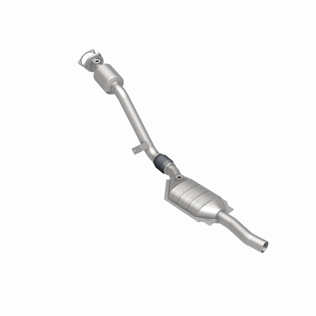 MagnaFlow Exhaust Products 51589 OEM Grade Direct-Fit Catalytic Converter for Select Audi A6, Audi A6 Quattro, Volkswagen Passat