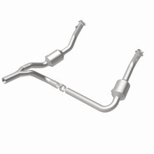 Load image into Gallery viewer, MagnaFlow Exhaust Products 5551458 California CARB Direct-Fit Catalytic Converter for Select Jeep Wrangler
