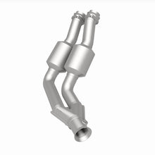 Load image into Gallery viewer, MagnaFlow Exhaust Products 24226 HM Grade Direct-Fit Catalytic Converter for Select Jaguar Vanden Plas, Jaguar XJ6