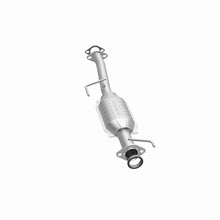 Load image into Gallery viewer, MagnaFlow Exhaust Products 22626 HM Grade Direct-Fit Catalytic Converter for Select Chevrolet Tracker, Geo Tracker, Suzuki Sidekick, Suzuki X-90