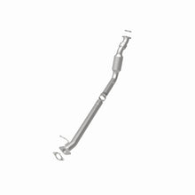 Load image into Gallery viewer, MagnaFlow Exhaust Products 5451126 California CARB Direct-Fit Catalytic Converter for Select Buick Terraza, Chevrolet Uplander, Pontiac Montana, Saturn Relay