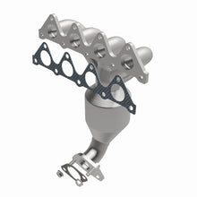 Load image into Gallery viewer, MagnaFlow Exhaust Products 5531321 California CARB Manifold Catalytic Converter for Select Hyundai Accent, Kia Rio, Kia Rio5