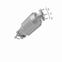 Load image into Gallery viewer, MagnaFlow Exhaust Products 447199 California CARB Direct-Fit Catalytic Converter for Select Nissan Frontier, Nissan Xterra