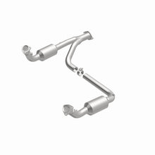 Load image into Gallery viewer, MagnaFlow Exhaust Products 4451420 California CARB Direct-Fit Catalytic Converter for Select Cadillac Escalade, Chevrolet Tahoe, GMC Yukon