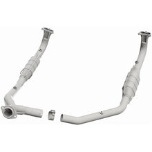 Load image into Gallery viewer, MagnaFlow Exhaust Products 93690 HM Grade Direct-Fit Catalytic Converter for Select Land Rover Defender 90, Land Rover Discovery