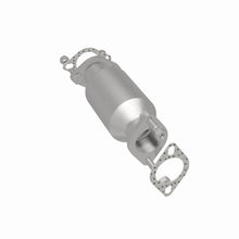 Load image into Gallery viewer, MagnaFlow Exhaust Products 52434 OEM Grade Direct-Fit Catalytic Converter for Select Kia Sorento