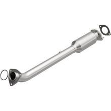 Load image into Gallery viewer, MagnaFlow Exhaust Products 5592602 California CARB Direct-Fit Catalytic Converter for Select Nissan Frontier, Suzuki Equator