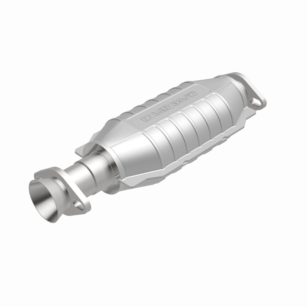MagnaFlow Exhaust Products 93286 HM Grade Direct-Fit Catalytic Converter for Select Mitsubishi Montero