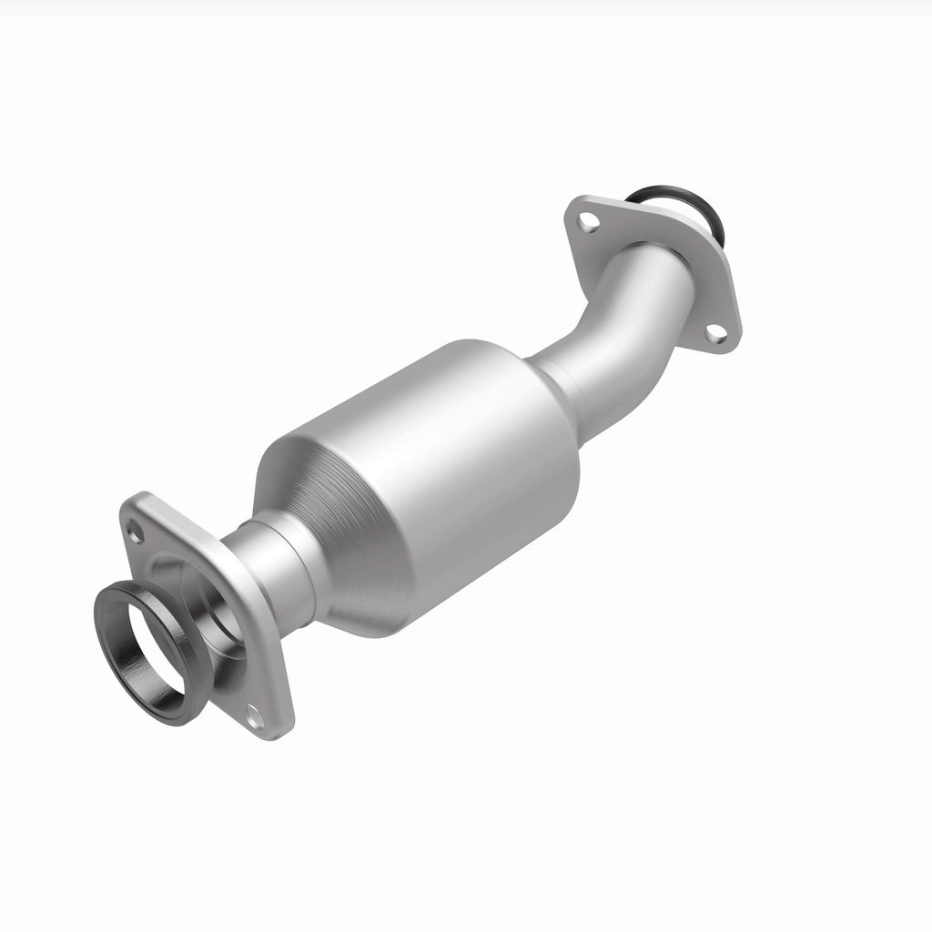MagnaFlow Exhaust Products 280095 OEM Grade Direct-Fit Catalytic Converter for Select Toyota Sienna