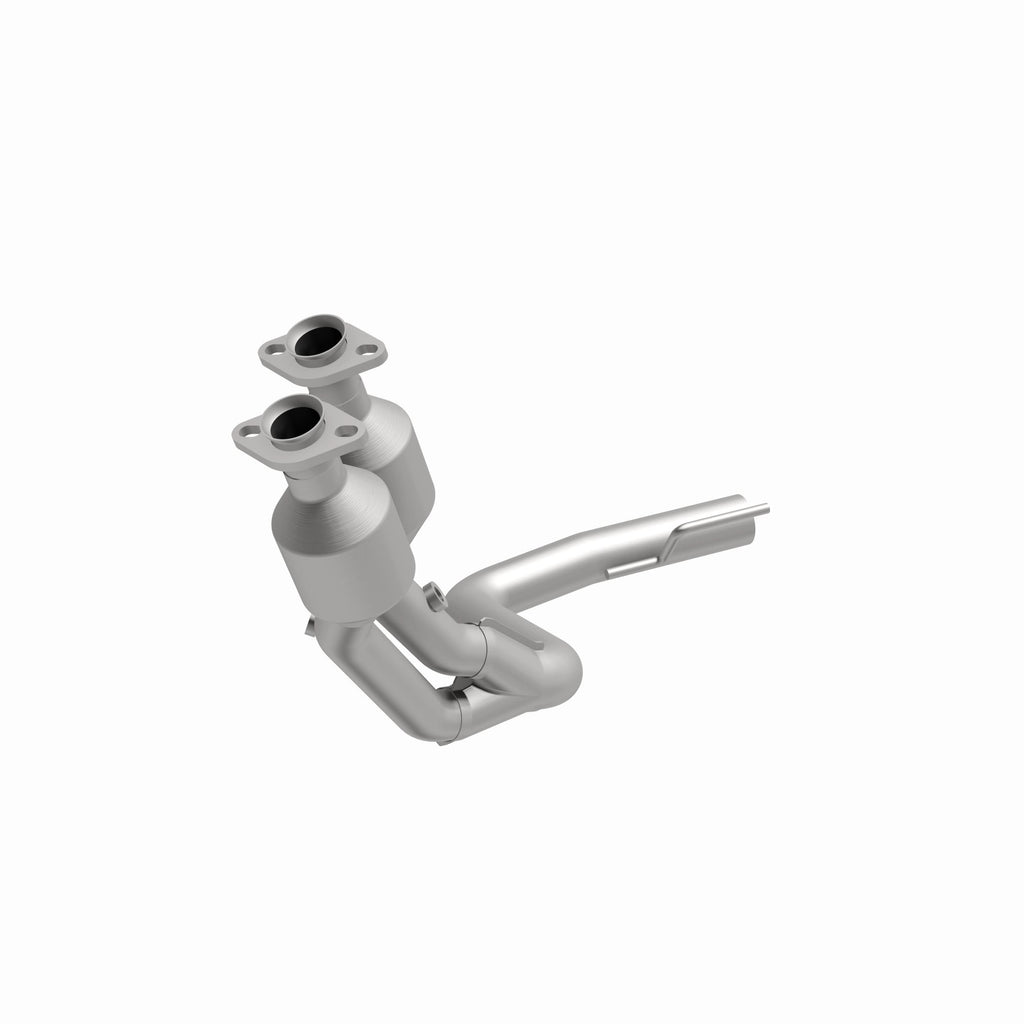 MagnaFlow Exhaust Products 24997 HM Grade Direct-Fit Catalytic Converter for Select Jeep Cherokee