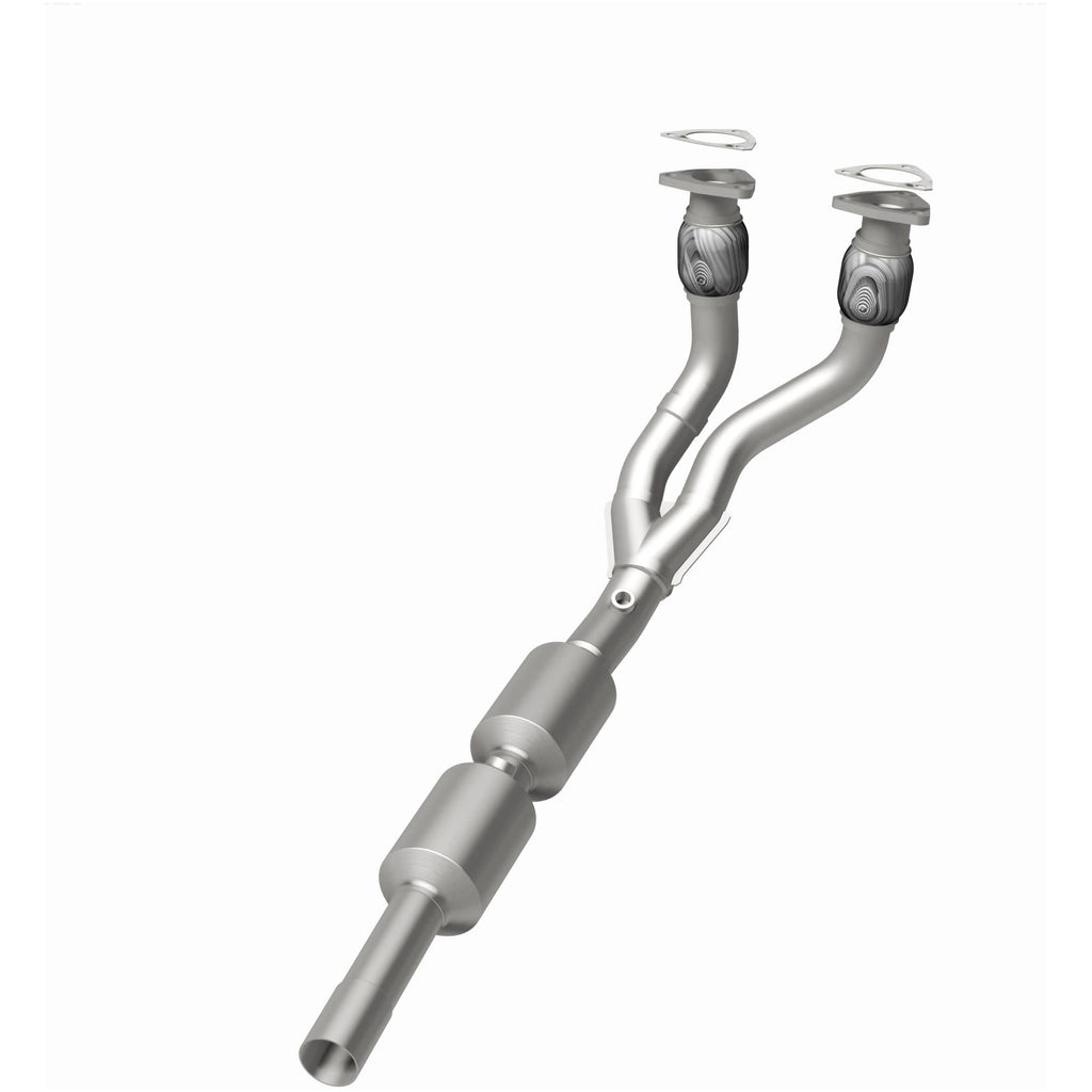 MagnaFlow Exhaust Products 52289 OEM Grade Direct-Fit Catalytic Converter for Select Volkswagen Golf, Volkswagen Jetta