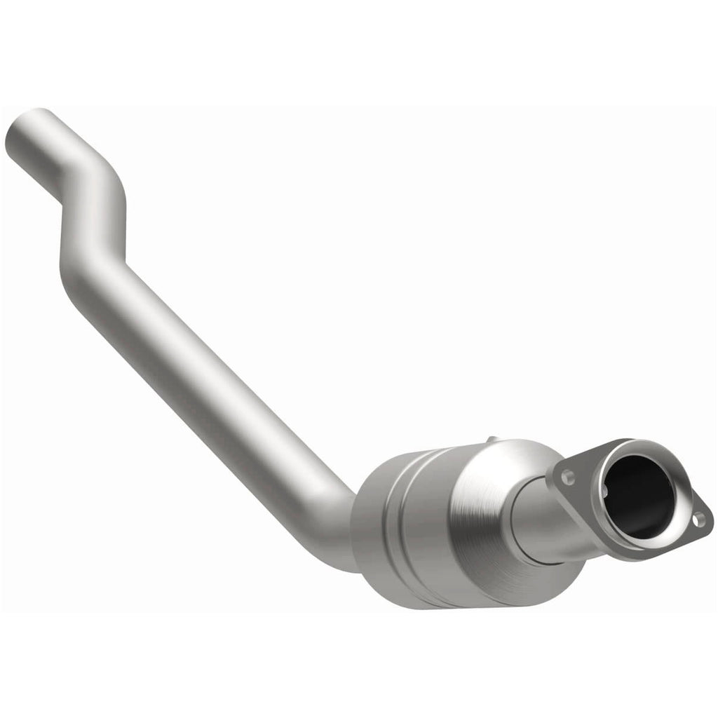 MagnaFlow Exhaust Products 49739 OEM Grade Direct-Fit Catalytic Converter for Select Dodge Durango, Jeep Grand Cherokee