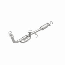 Load image into Gallery viewer, MagnaFlow Exhaust Products 4481892 California CARB Direct-Fit Catalytic Converter for Select Lexus ES300, Toyota Avalon, Toyota Camry