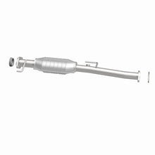 Load image into Gallery viewer, MagnaFlow Exhaust Products 22626 HM Grade Direct-Fit Catalytic Converter for Select Chevrolet Tracker, Geo Tracker, Suzuki Sidekick, Suzuki X-90