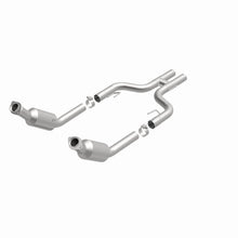 Load image into Gallery viewer, MagnaFlow Exhaust Products 5561001 California CARB Direct-Fit Catalytic Converter for Select Ford Mustang