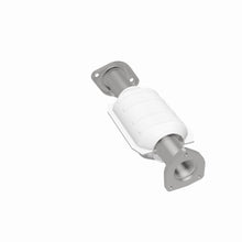 Load image into Gallery viewer, MagnaFlow Exhaust Products 93208 HM Grade Direct-Fit Catalytic Converter for Select Jeep Cherokee