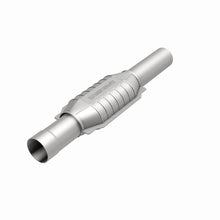 Load image into Gallery viewer, MagnaFlow Exhaust Products 3391473 California CARB Direct-Fit Catalytic Converter for Select Chevrolet C1500, Chevrolet C2500, Chevrolet C2500 Suburban, Chevrolet C3500, Chevrolet K2500, Chevrolet K2500 Suburban, Chevrolet K3500, Chevrolet R2500