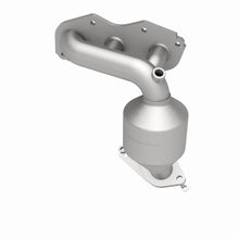 Load image into Gallery viewer, MagnaFlow Exhaust Products 5582250 California CARB Manifold Catalytic Converter for Select Lexus RX350, Toyota Highlander, Toyota RAV4, Toyota Sienna