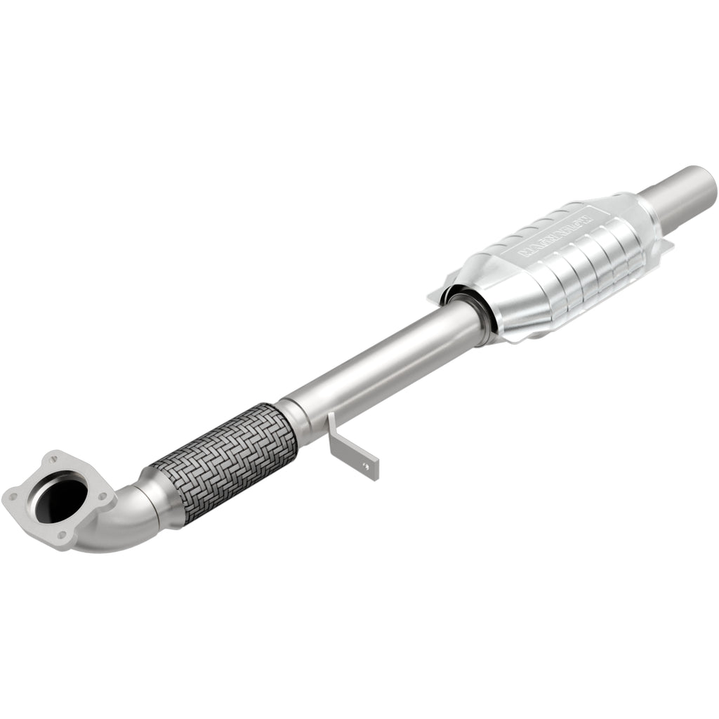 MagnaFlow Exhaust Products 49528 OEM Grade Direct-Fit Catalytic Converter for Select Volvo S40, Volvo V40